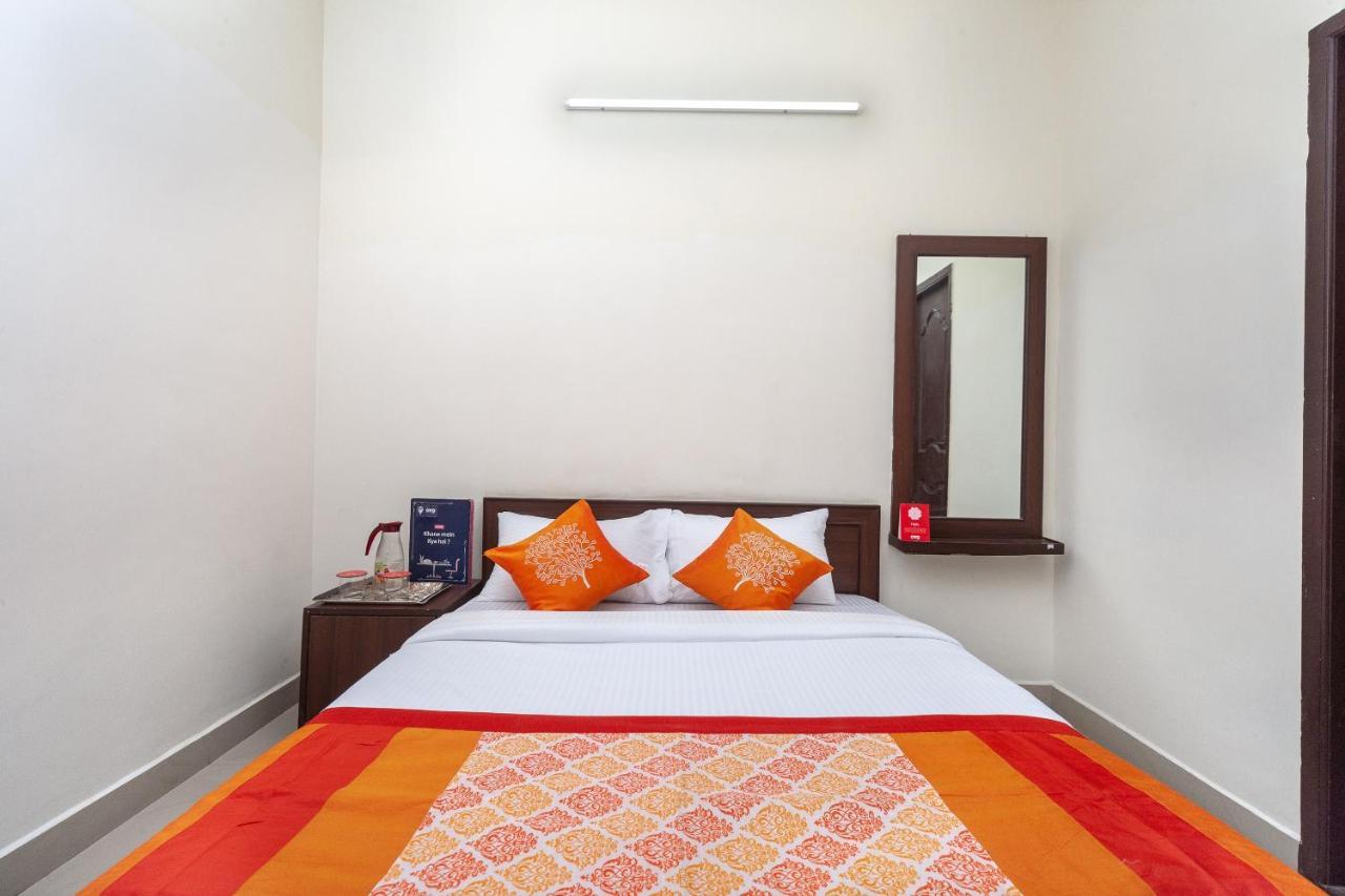 Oyo 22019 Skye Service Apartments Chennai Bagian luar foto