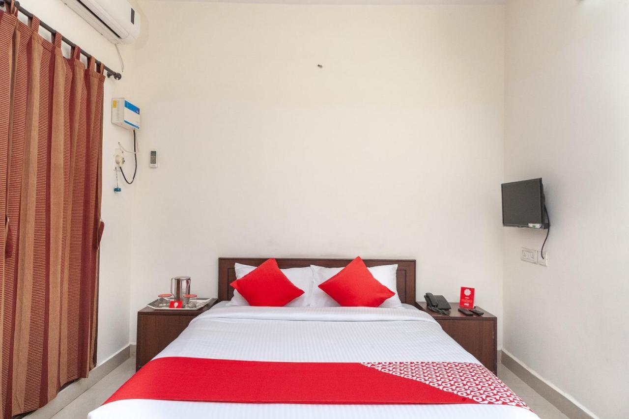 Oyo 22019 Skye Service Apartments Chennai Bagian luar foto