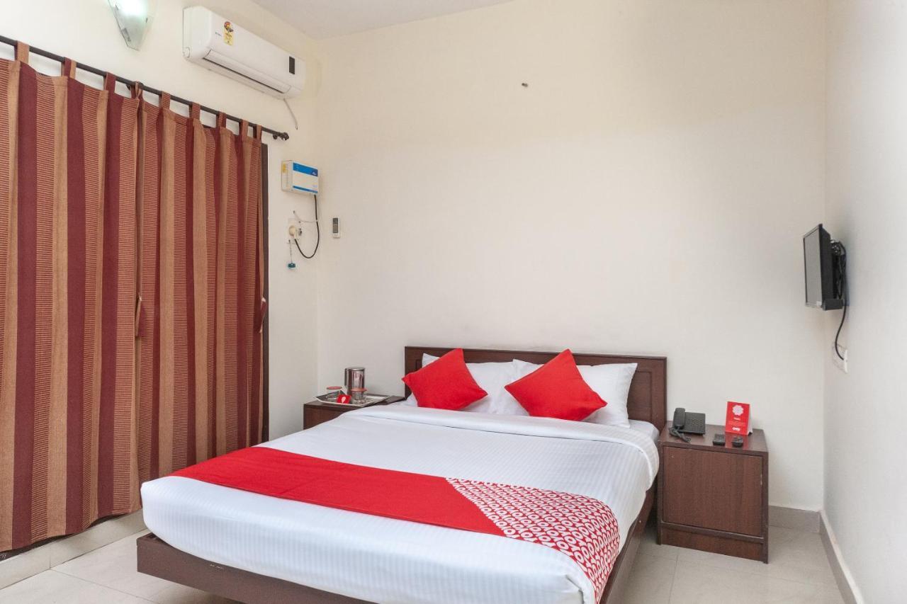 Oyo 22019 Skye Service Apartments Chennai Bagian luar foto