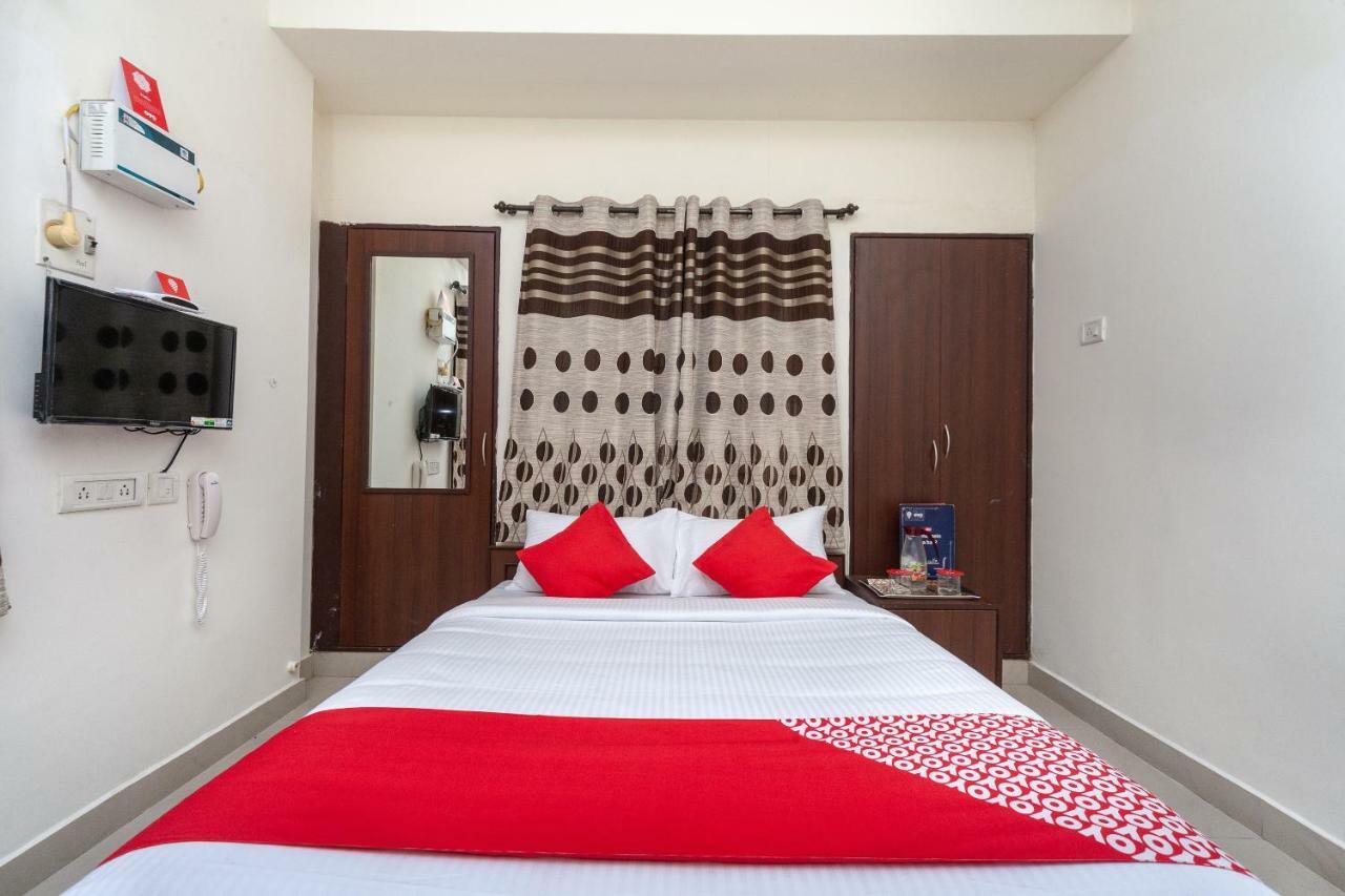 Oyo 22019 Skye Service Apartments Chennai Bagian luar foto