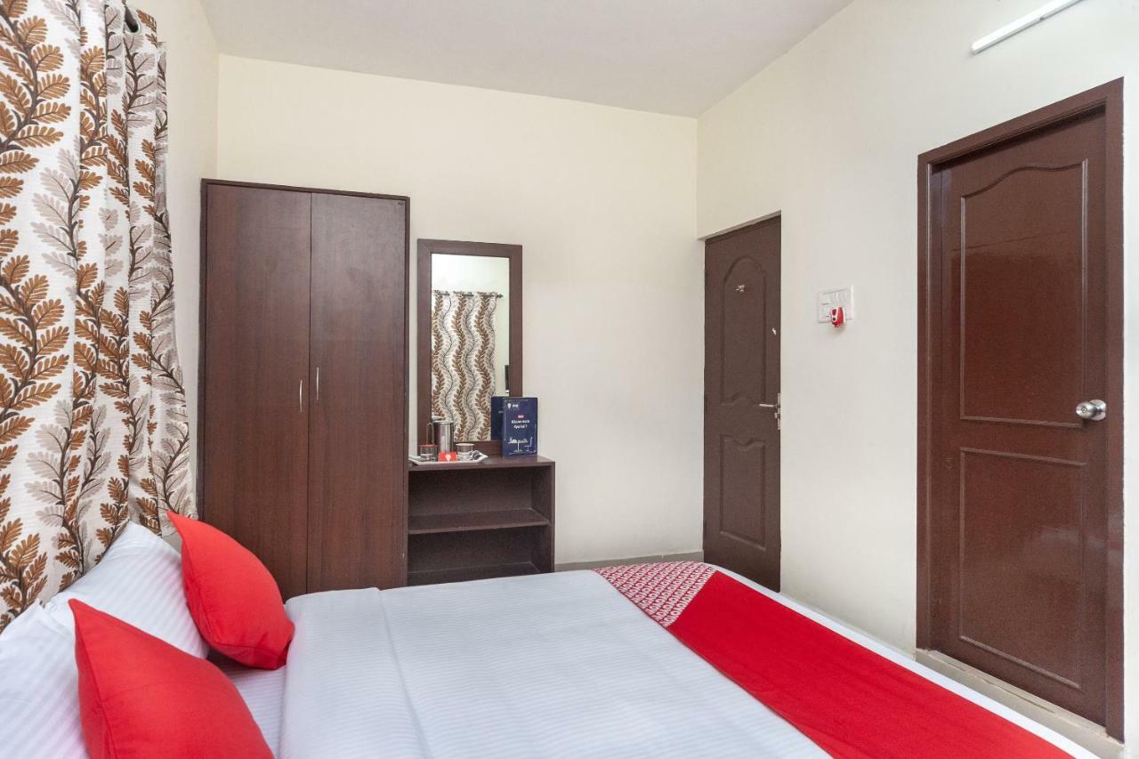 Oyo 22019 Skye Service Apartments Chennai Bagian luar foto