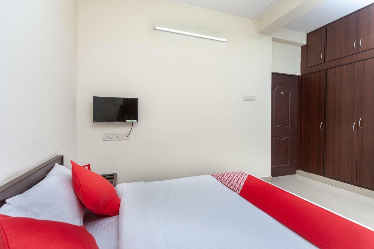 Oyo 22019 Skye Service Apartments Chennai Bagian luar foto